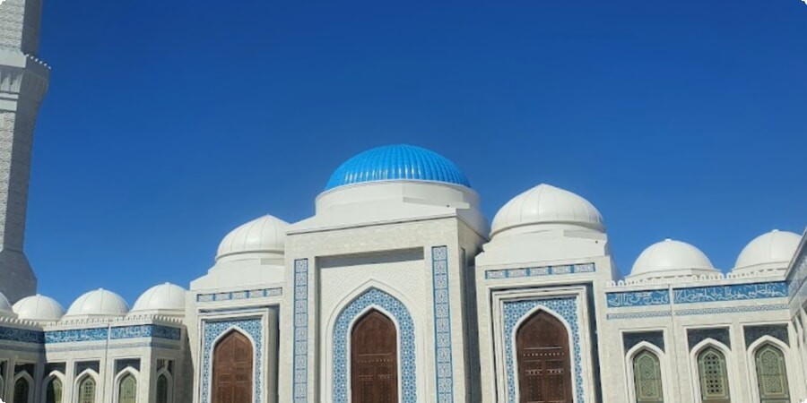 Uno scorcio di tradizione: svelare la bellezza di Astana Bas Meşıtı
